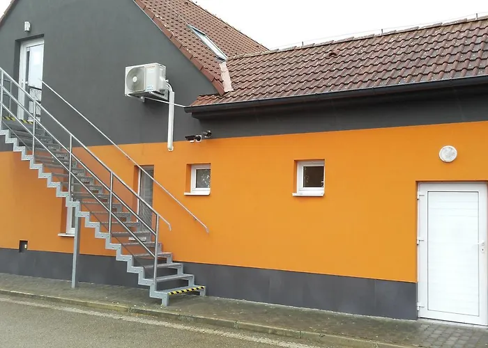 Bed & Parking Eurobit 3* Hrusky (Breclav)